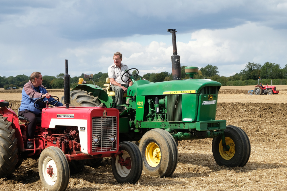 Tractors at Dentill 2019